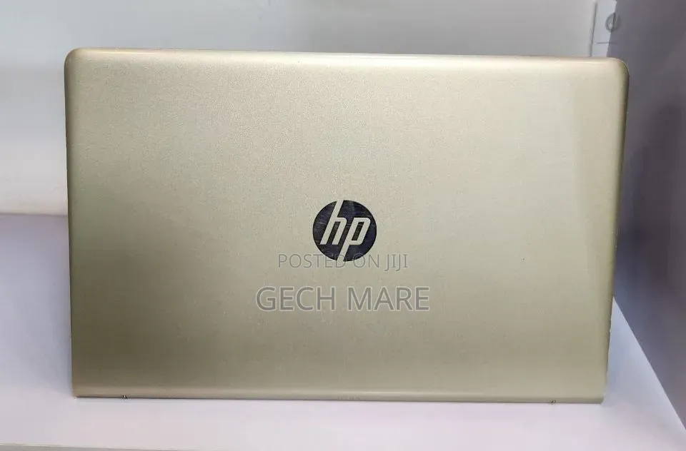 New Laptop HP Pavilion 15 8GB Intel Core i5 SSD 1T