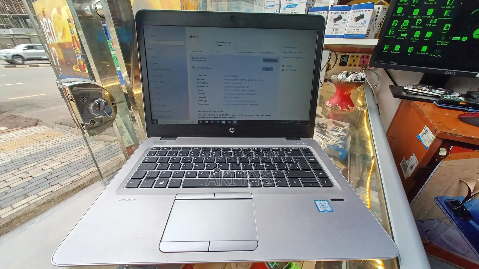 New Laptop HP EliteBook 840 8GB Intel Core i5 SSD 256GB