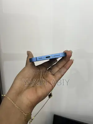 New Apple iPhone 13 128 GB Blue