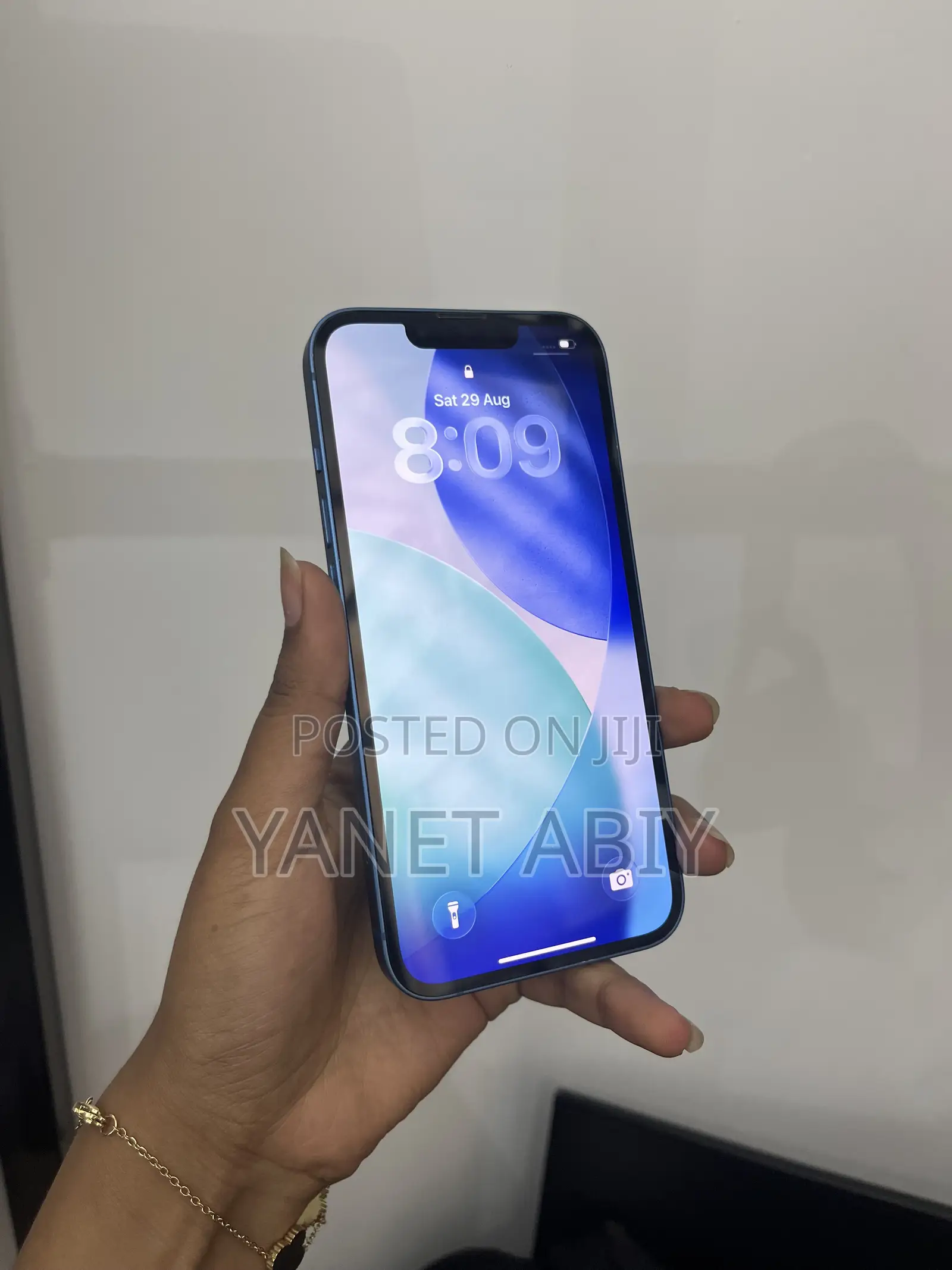 New Apple iPhone 13 128 GB Blue