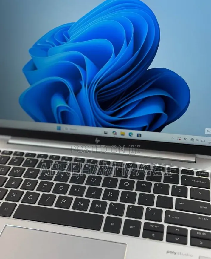 New Laptop HP EliteBook 840 10 16GB Intel Core i7 SSD 512GB
