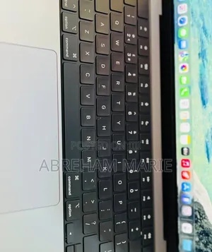 New Laptop Apple MacBook Pro 2021 M1 16GB Apple M1 Pro SSD 512GB