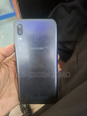 Samsung A10 32 GB Black