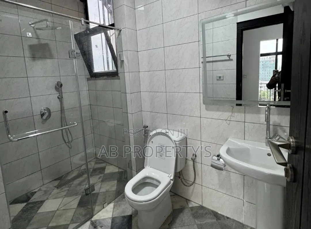 Furnished 3bdrm Apartment in ቦሌ ሩዋንዳ, Bole for sale