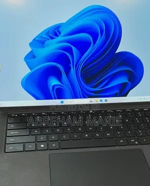 New Laptop Dell XPS 15 16GB Intel Core i7 SSD 512GB