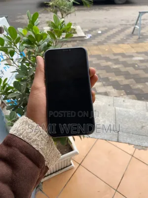 Apple iPhone 11 64 GB Black
