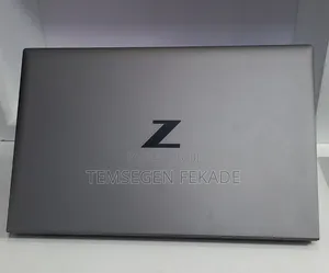 New Laptop HP ZBook Firefly G8 16GB Intel Core i7 SSD 512GB