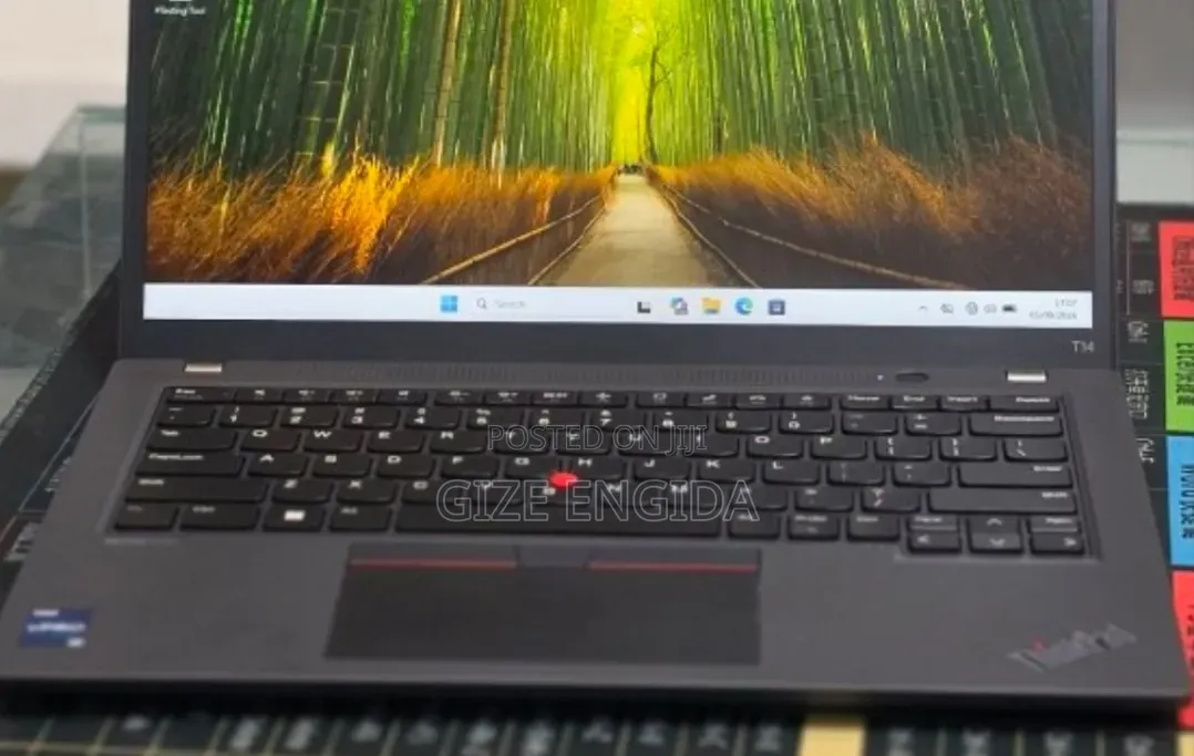 New Laptop Lenovo ThinkPad T14 G4 16GB Intel Core i7 SSD 512GB