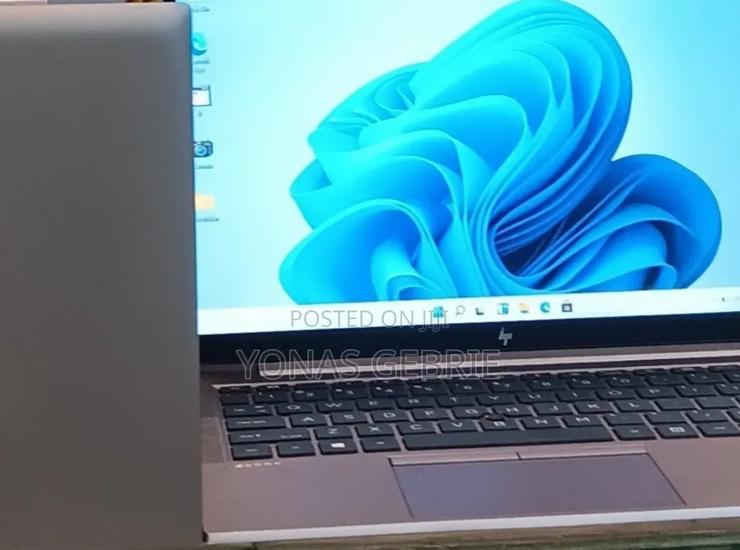 New Laptop HP ZBook 14 16GB Intel Core i5 SSD 512GB