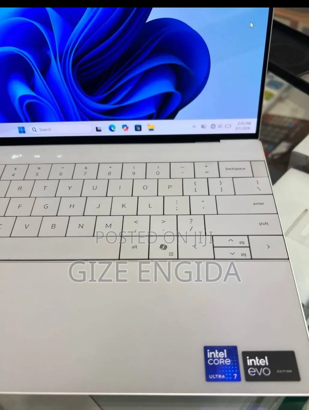 New Laptop Dell XPS 13 16GB Intel Core Ultra 7 SSD 512GB