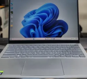New Laptop Dell 16GB Intel Core i7 SSD 512GB