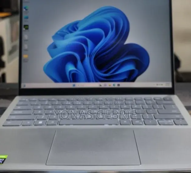New Laptop Dell 16GB Intel Core i7 SSD 512GB