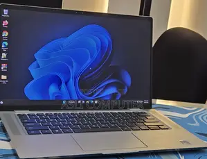 New Laptop Dell Latitude 9520 16GB Intel Core i7 SSD 512GB