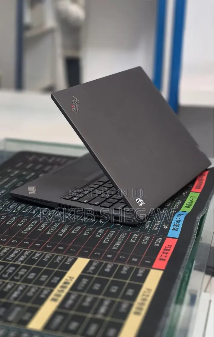 New Laptop Lenovo ThinkPad T14 16GB Intel Core i7 SSD 512GB