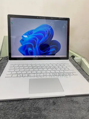 New Laptop Microsoft Surface 8GB Intel Core i5 SSD 128GB