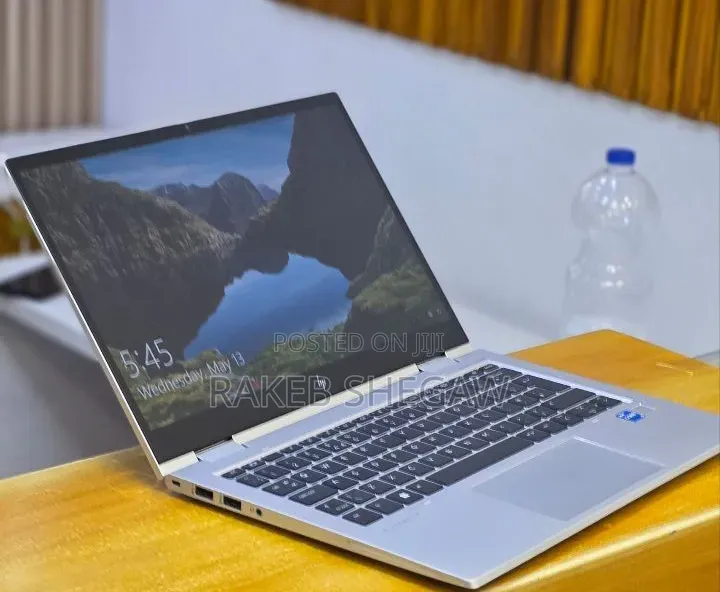New Laptop HP EliteBook 830 G8 16GB Intel Core i5 SSD 512GB