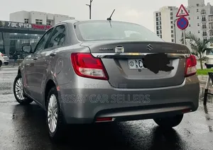 Suzuki Dzire 2022 Silver