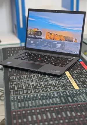 New Laptop Lenovo ThinkPad T14 16GB Intel Core i7 SSD 512GB