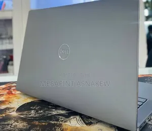 New Laptop Dell Precision 5540 16GB Intel Core i7 SSD 512GB