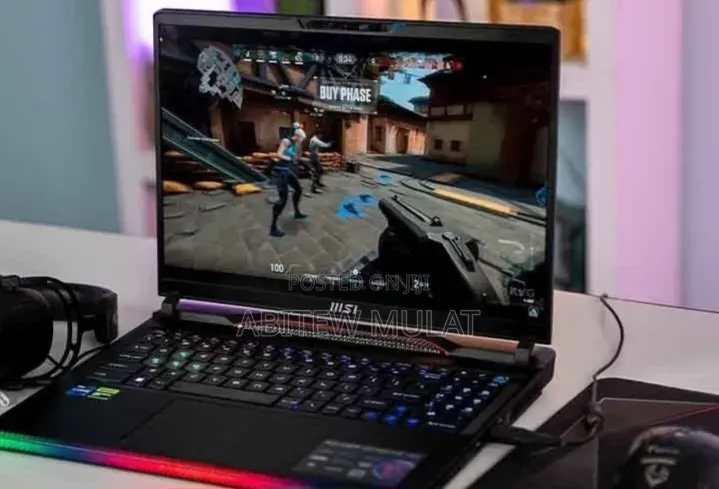 New Laptop MSI Raider GE68HX 13VI-202US 32GB Intel Core i9 SSD 1T