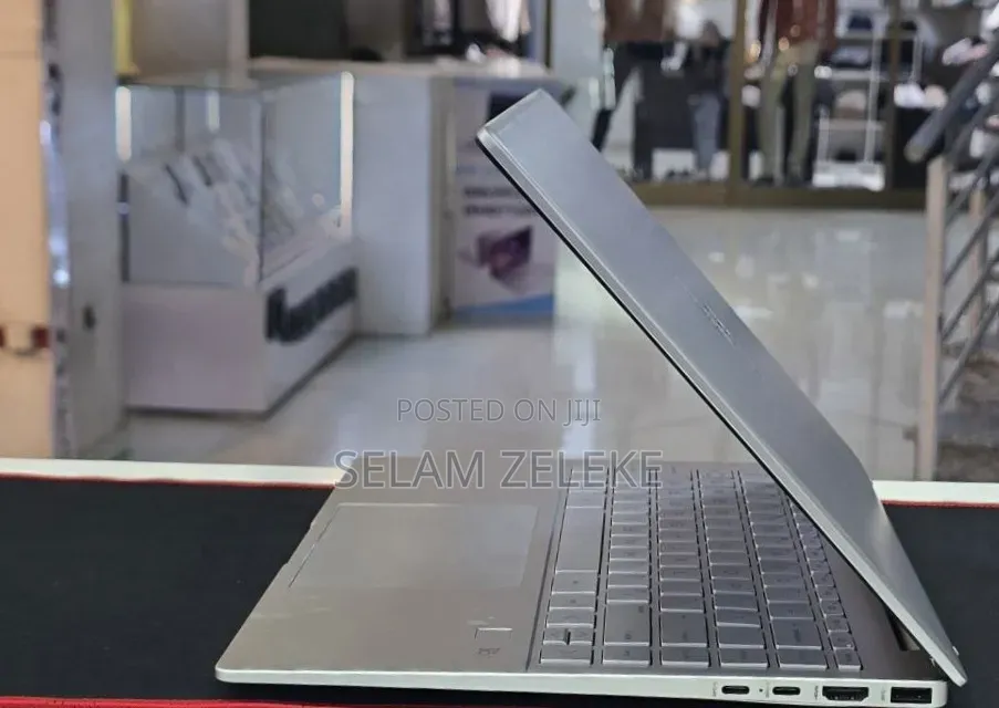 New Laptop HP Pavilion 14 16GB Intel Core i7 SSD 1T