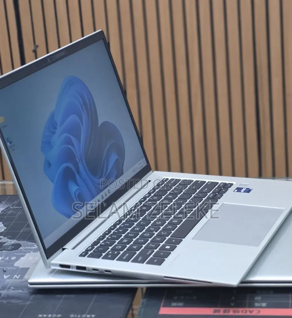New Laptop HP EliteBook 840 G9 16GB Intel Core i7 SSD 512GB