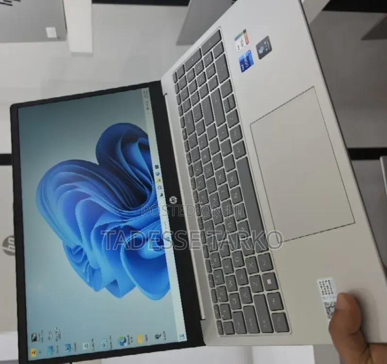 New Laptop HP Stream Notebook 16GB Intel Core i7 SSD 512GB