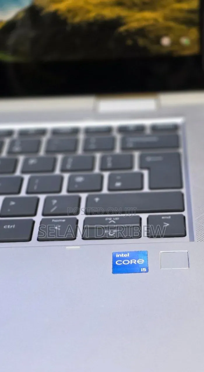 New Laptop HP EliteBook 830 G8 16GB Intel Core i5 SSD 512GB