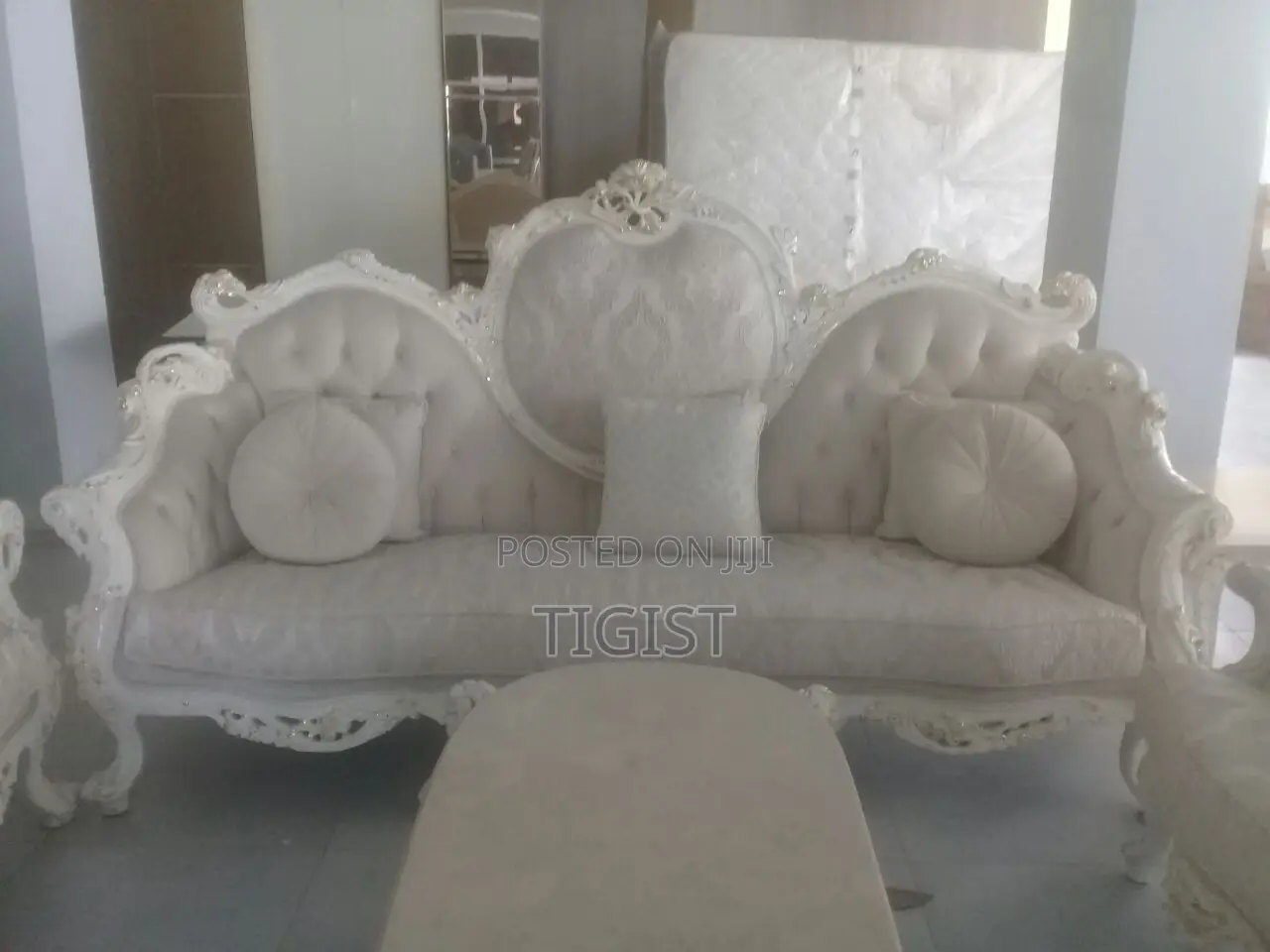 Sofa Ornate French Rococo / Victorian Revival