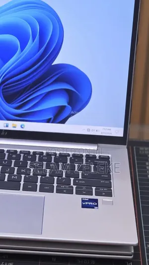 New Laptop HP EliteBook 840 G10 16GB Intel Core i7 SSD 512GB