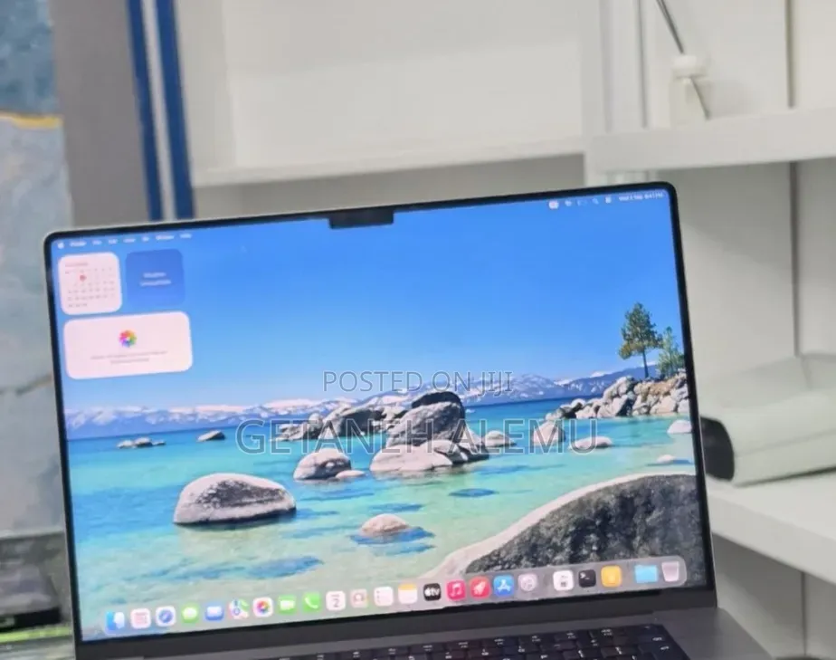 New Laptop Apple MacBook Pro 2021 M1 16GB Apple M1 Pro SSD 512GB