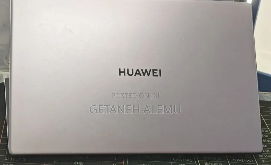 New Laptop Huawei Matebook D 15 8GB Intel Core i3 SSD 256GB