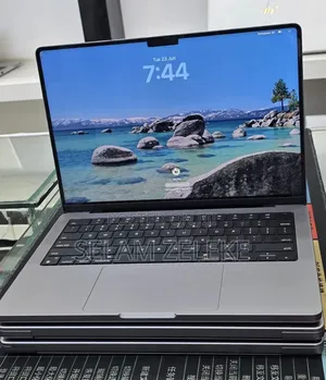 New Laptop Apple MacBook Pro 32GB Apple M1 Pro SSD 512GB