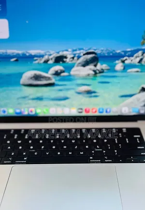 New Laptop Apple MacBook Pro 2021 M1 32GB Apple M1 Pro SSD 1T