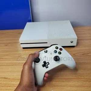 Xbox One S – የተለያዩ ጌሞች የተጫኑበት | 6 ወር ዋስትና | በልዩ ቅናሽ