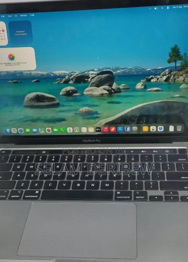 New Laptop Apple MacBook Pro 2020 M1 8GB Apple M1 Pro SSD 256GB