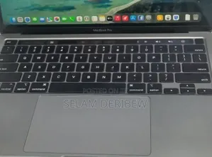 New Laptop Apple MacBook Pro 2020 M1 8GB Apple M1 Pro SSD 256GB