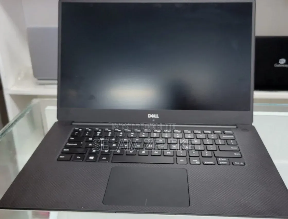 New Laptop Dell Precision 5530 16GB Intel Core i7 SSD 512GB