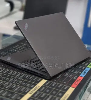 New Laptop Lenovo ThinkPad T14 16GB Intel Core i7 SSD 512GB