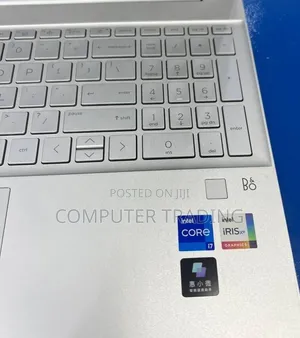 New Laptop HP Pavilion 17 16GB Intel Core i7 SSD 1T