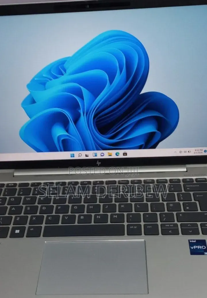 New Laptop HP EliteBook 830 G9 16GB Intel Core i5 SSD 512GB