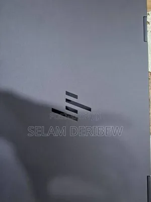 New Laptop HP Envy x360 8GB AMD Ryzen 5 SSD 256GB