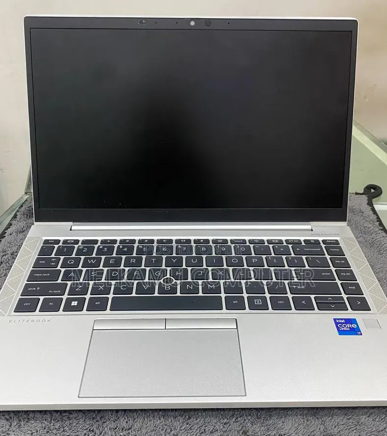 New Laptop HP EliteBook 840 G8 8GB Intel Core i7 SSD 512GB