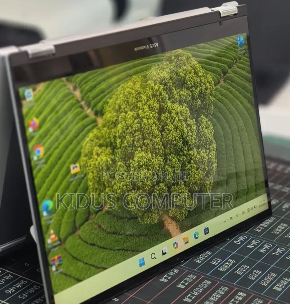 New Laptop Asus VivoBook 15 X505BA 16GB Intel Core i9 SSD 1T