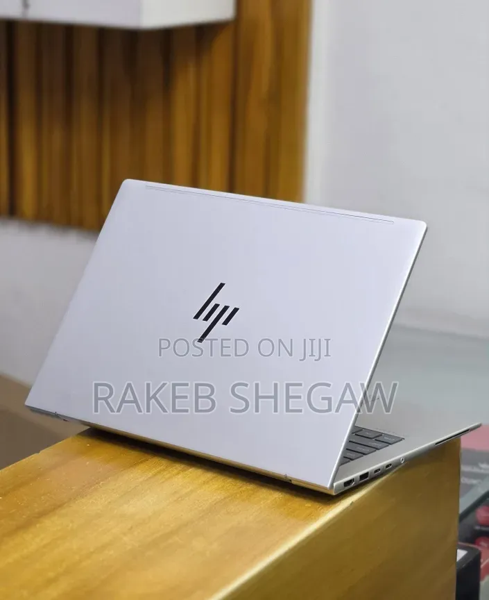 New Laptop HP EliteBook 640 G11 16GB Intel Core i5 SSD 512GB
