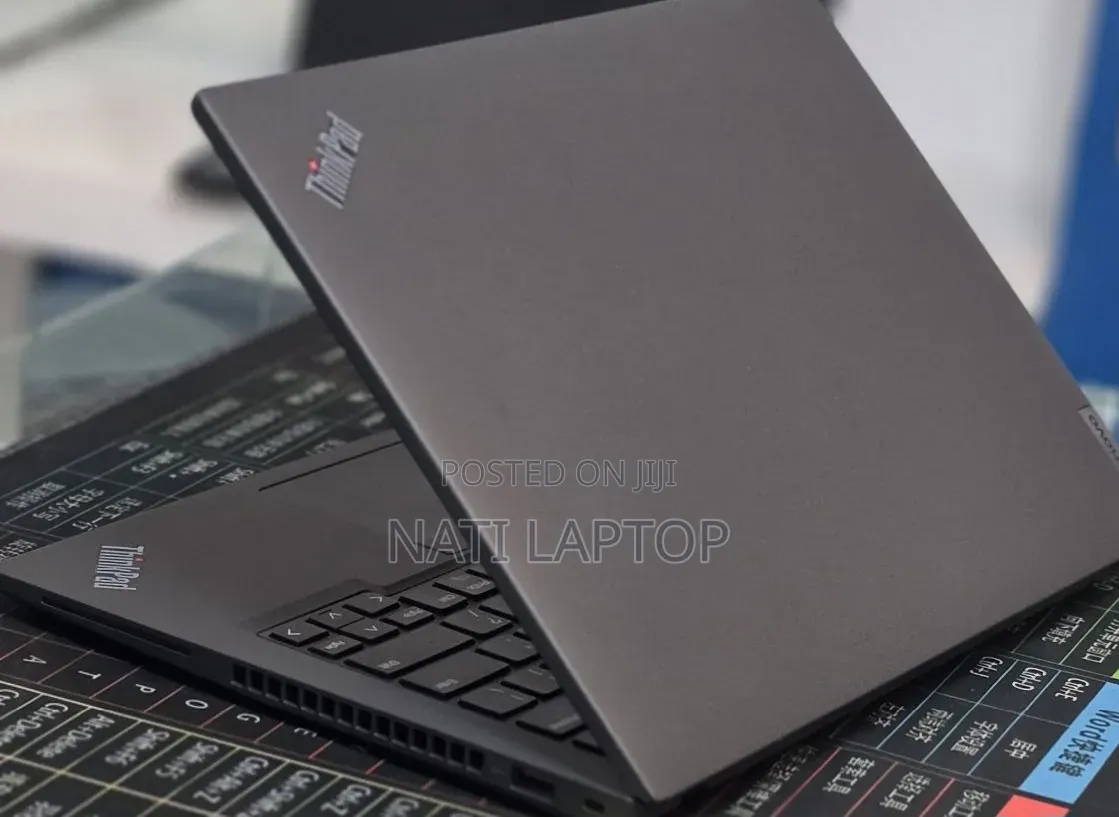 New Laptop Asus VivoBook 15 X505BA 16GB Intel Core i9 SSD 1T