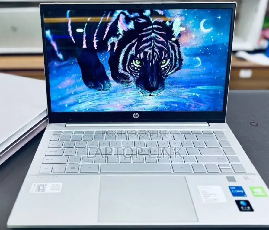 New Laptop HP Pavilion 14 16GB Intel Core i5 SSD 512GB
