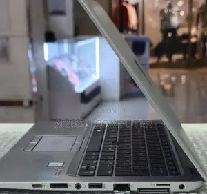 New Laptop HP EliteBook 820 G3 8GB Intel Core i5 SSD 1T