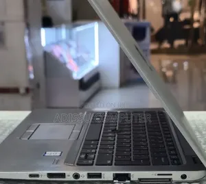 New Laptop HP EliteBook 820 G3 8GB Intel Core i5 SSD 1T