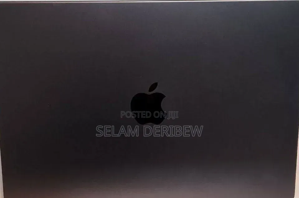 New Laptop Apple MacBook Pro 2025 M5 16GB Apple M5 Pro SSD 512GB